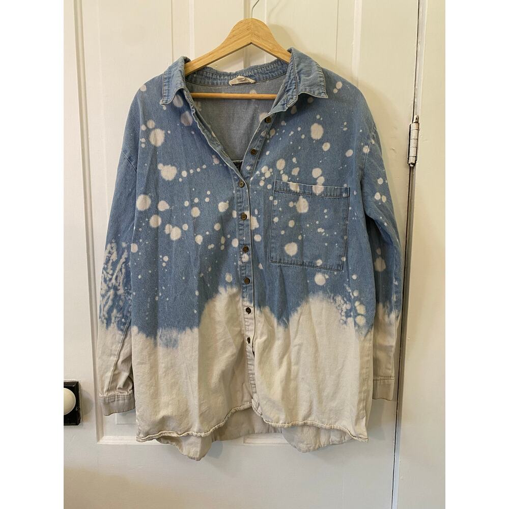 Entro Splatter Bleached Denim Button Down Top Wom… - image 1